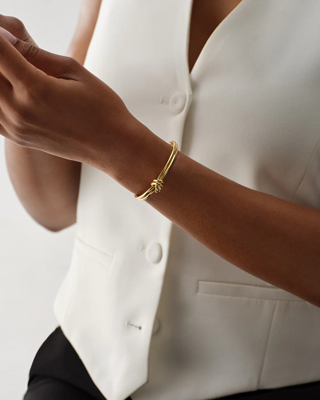 Dual Knot Bangle Polished - Image 5
